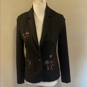 Desigual Black and Red Blazer with Notched Lapels and Decorative Embellishments